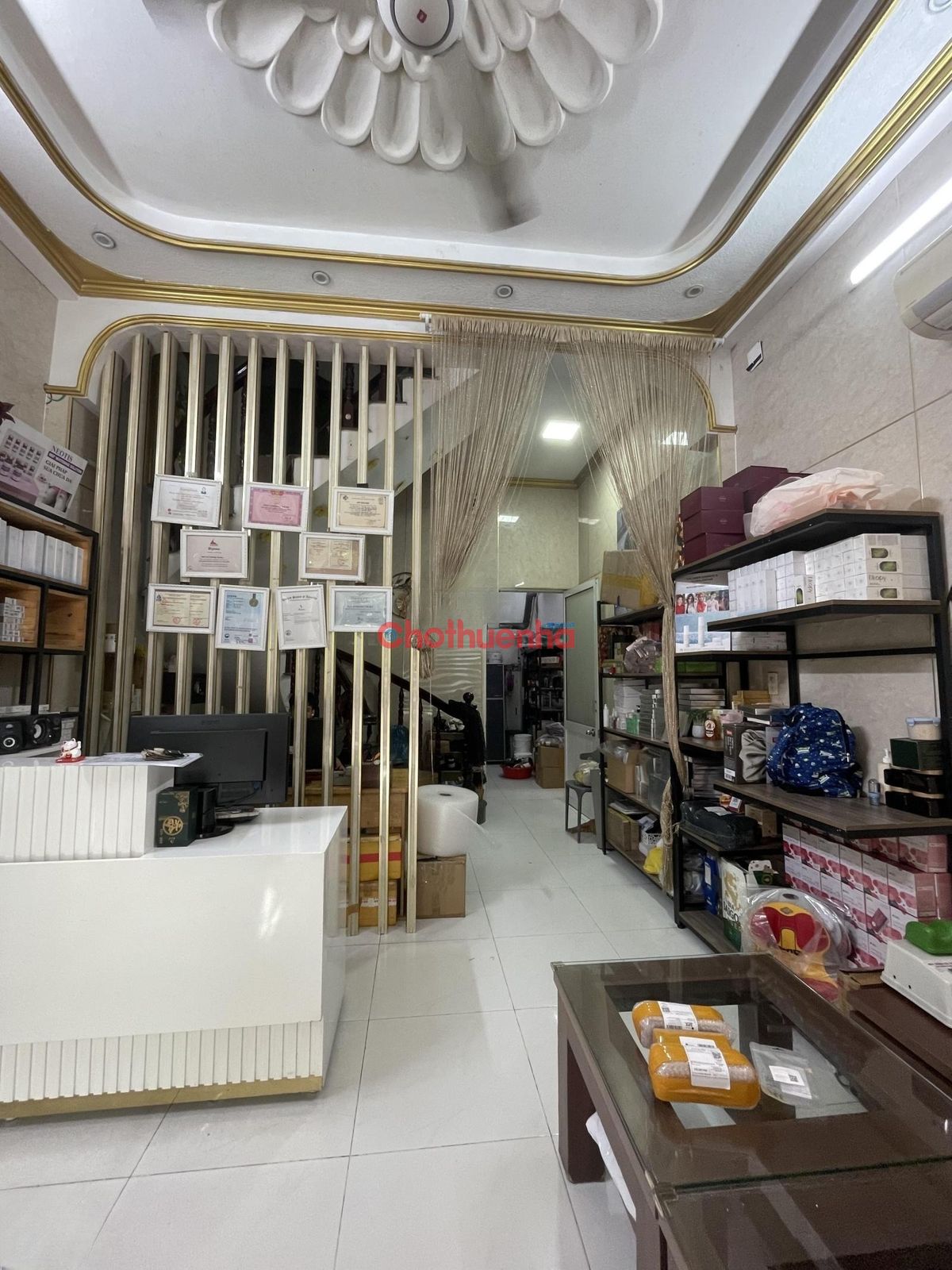 Cho thuê nhà góc 2 mặt tiền hẻm xe hơi Ông Ích Khiêm, Phường 14, Quận 11