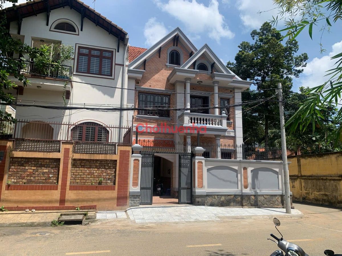 SIÊU PHẨM - QUẬN 10 - 9 X 20M - TRUNG TÂM QUẬN 10 - THỜI TRANG CAO CẤP, THÂM MỸ, TRỤ SỞ CÔNG TY,...