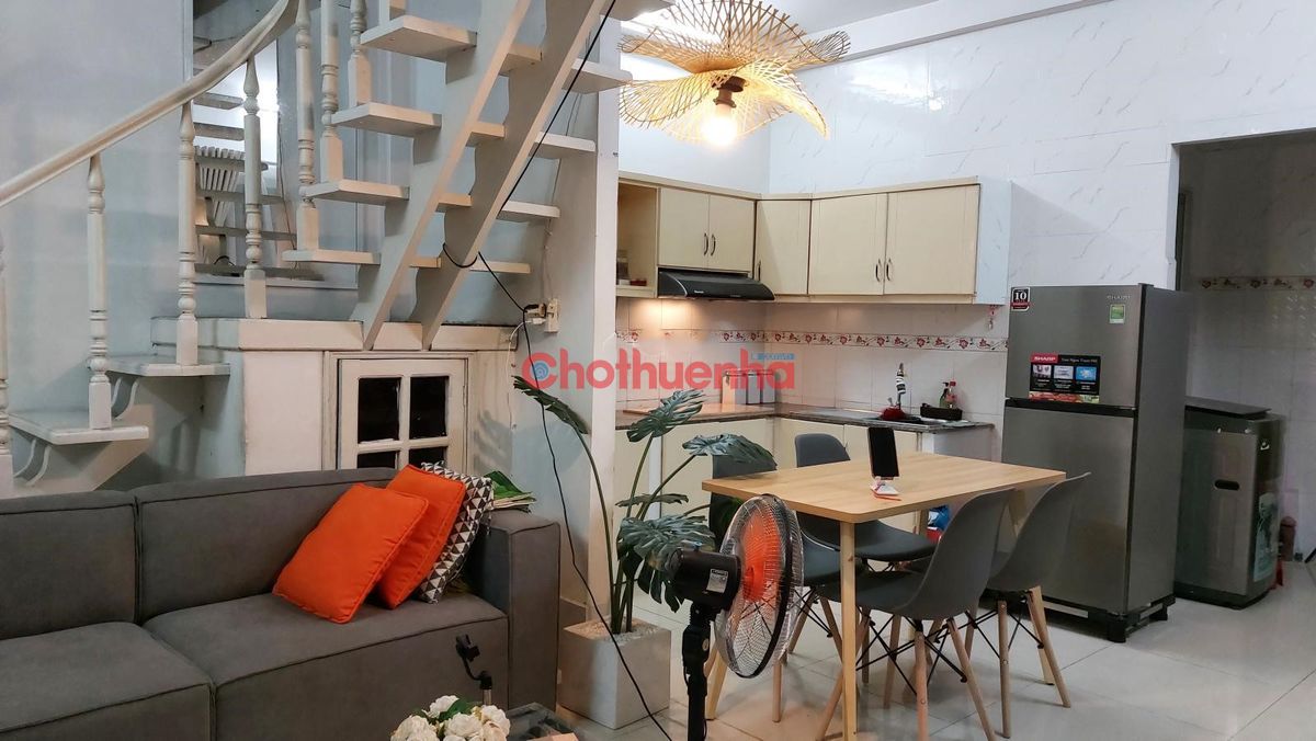 Nhà đủ tiện nghi, 2 phòng ngủ - Phú Nhuận