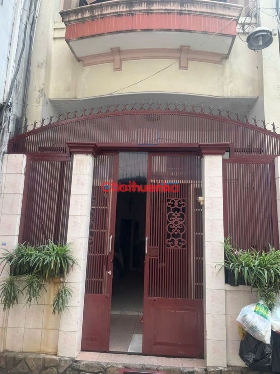Cho thuê nhà đường Phan Xích Long, Phường 3, Quận Phú Nhuận