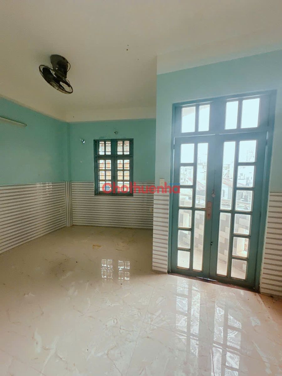 CHO THUÊ NHÀ NGUYÊN CĂN CMT8 - QUẬN 3 - 35 triệu/tháng.