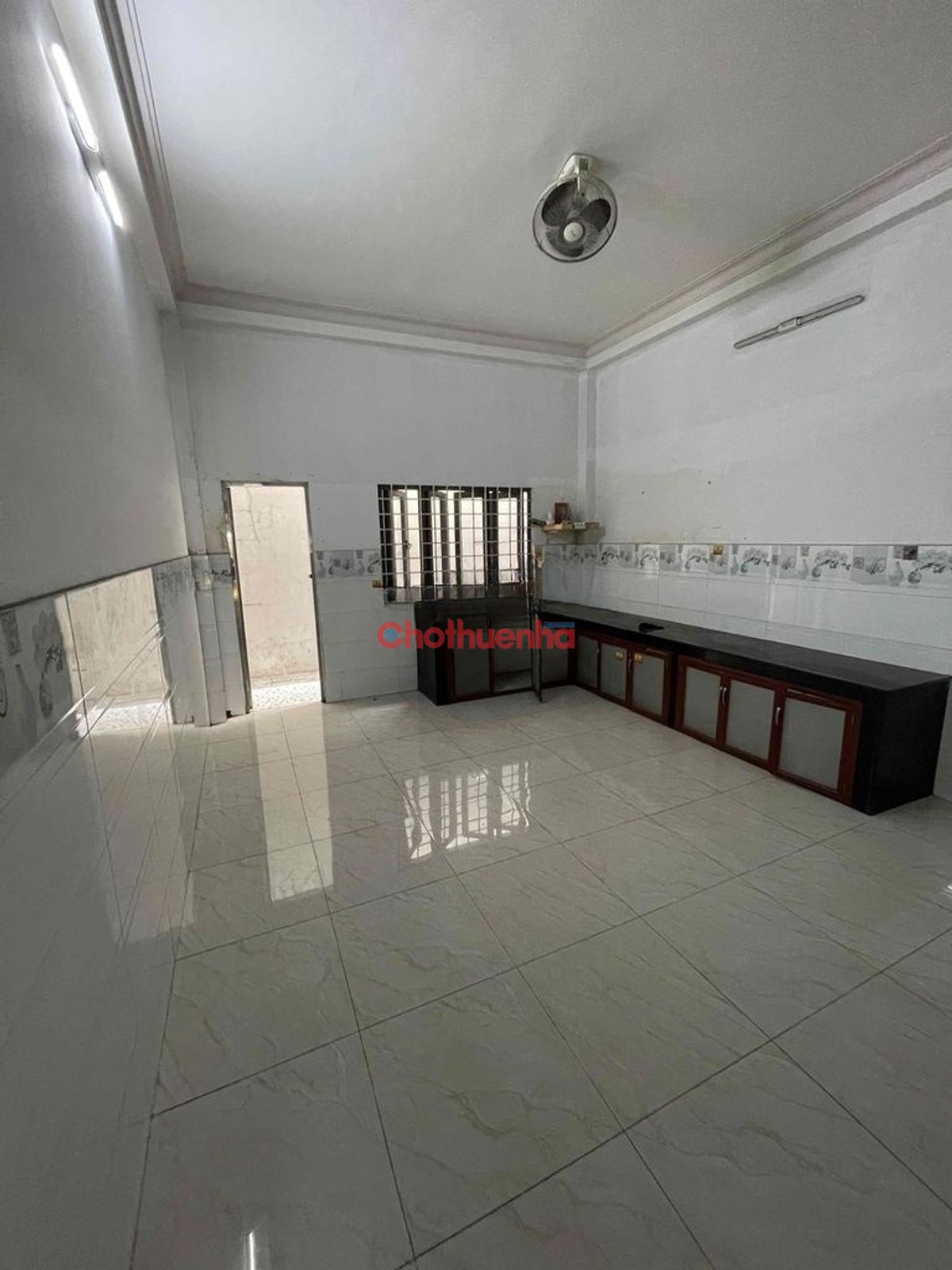CHO THUÊ NHÀ MẶT TIỀN ĐƯỜNG PHAN UY ÍCH, QUẬN TÂN BÌNH. 