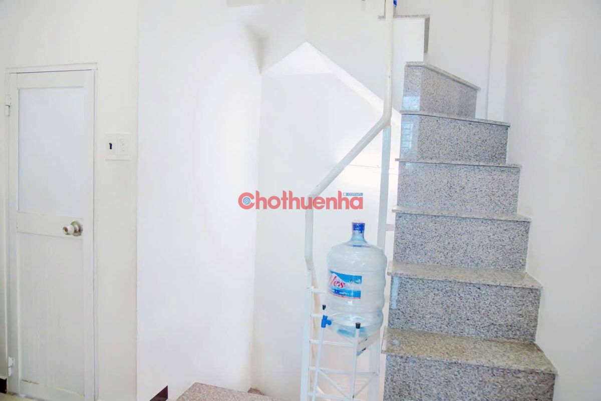 Cho thuê nhà nguyên căn mặt tiền đường Lũy Bán Bích, Quận Tân Phú