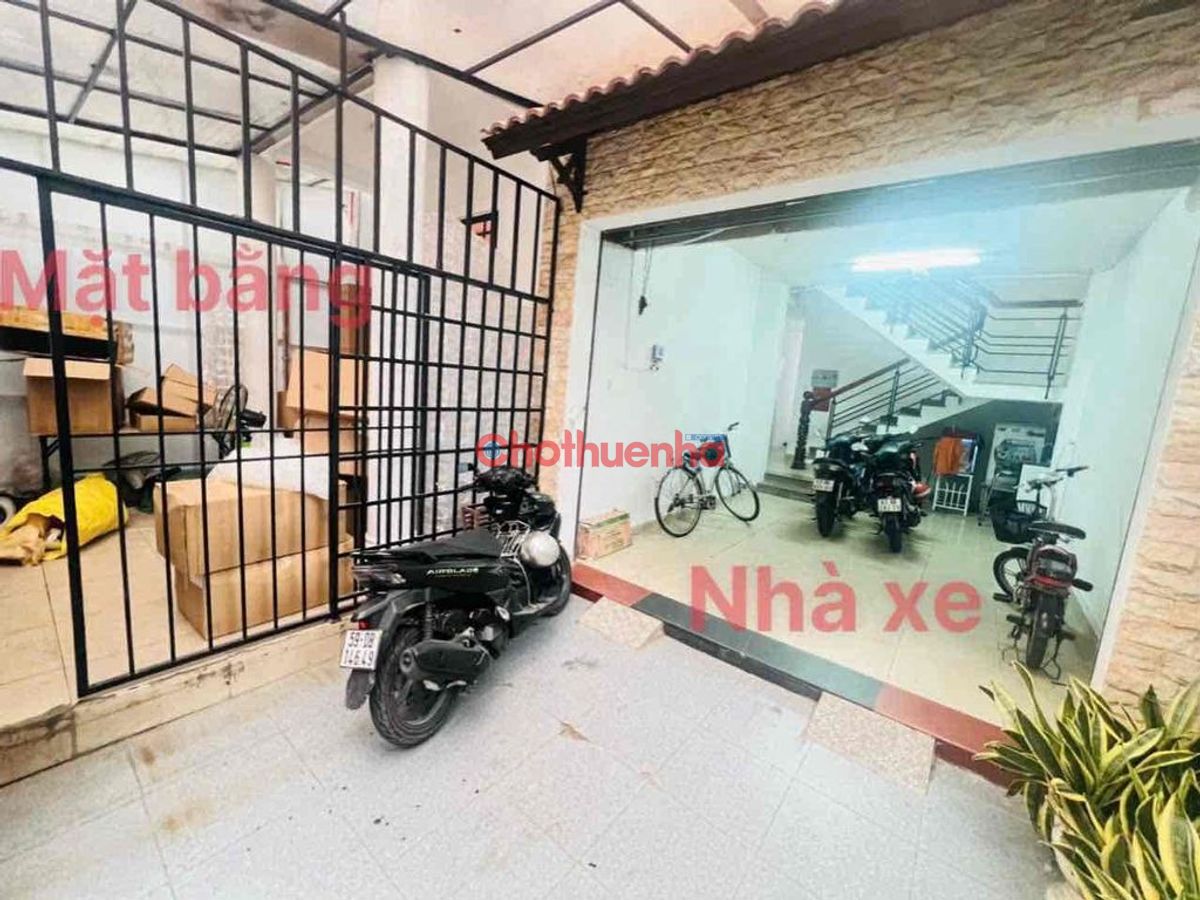 Cho thuê nhà ngay BigC Thoại Ngọc Hầu - Diện tích Siêu Rộng - Thích Hợp kinh doanh nhiều ngành nghề.