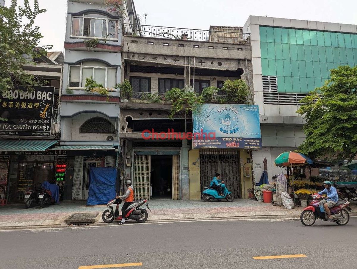 Nhà mặt tiền cho thuê - Trần Quý, quận 11