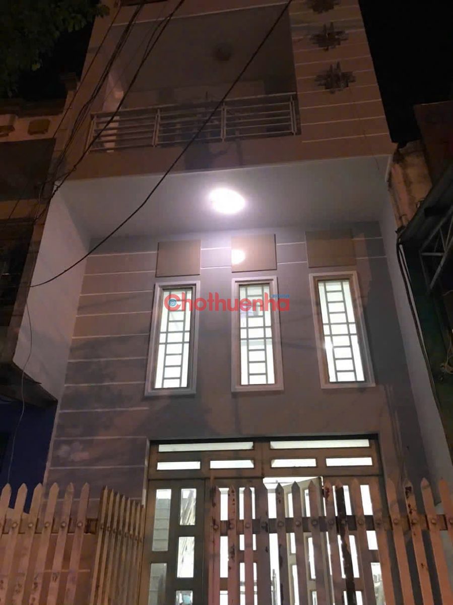 Cho thuê nhà mặt tiền  đường Lê Văn Quới 