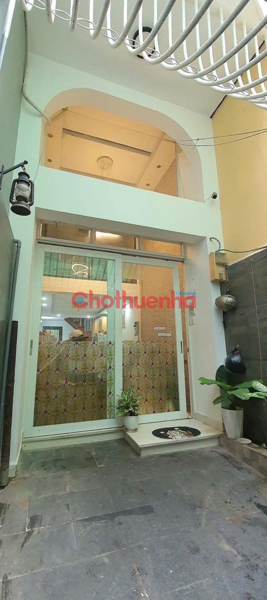 Cho thuê nhà nhỏ hợp ở hoặc kinh doanh online - Lý Thái Tổ quận 10