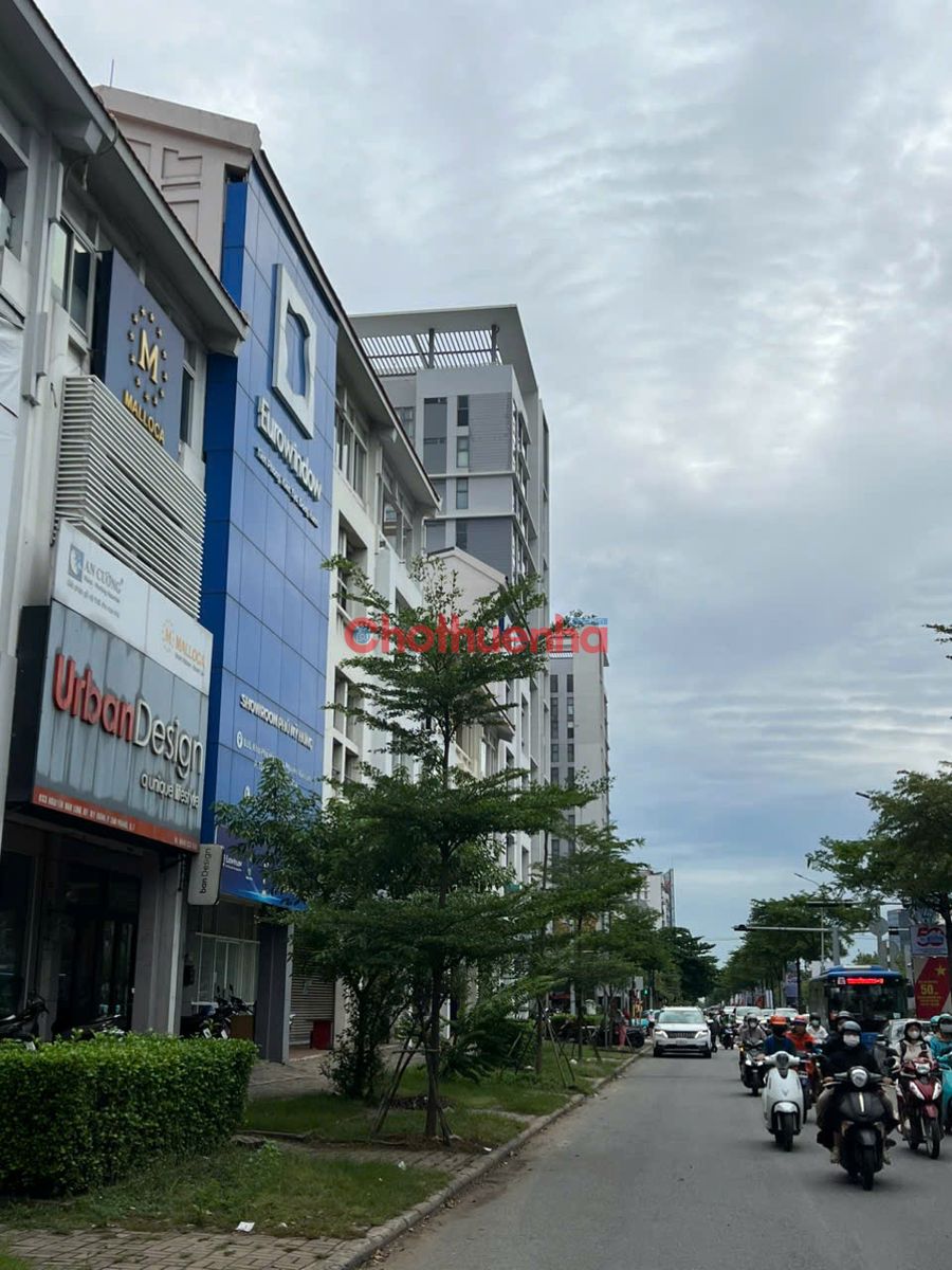 Cho thuê nhà mặt tiền Nguyễn Văn Linh , Phường Tân Phong, Quận 7.
