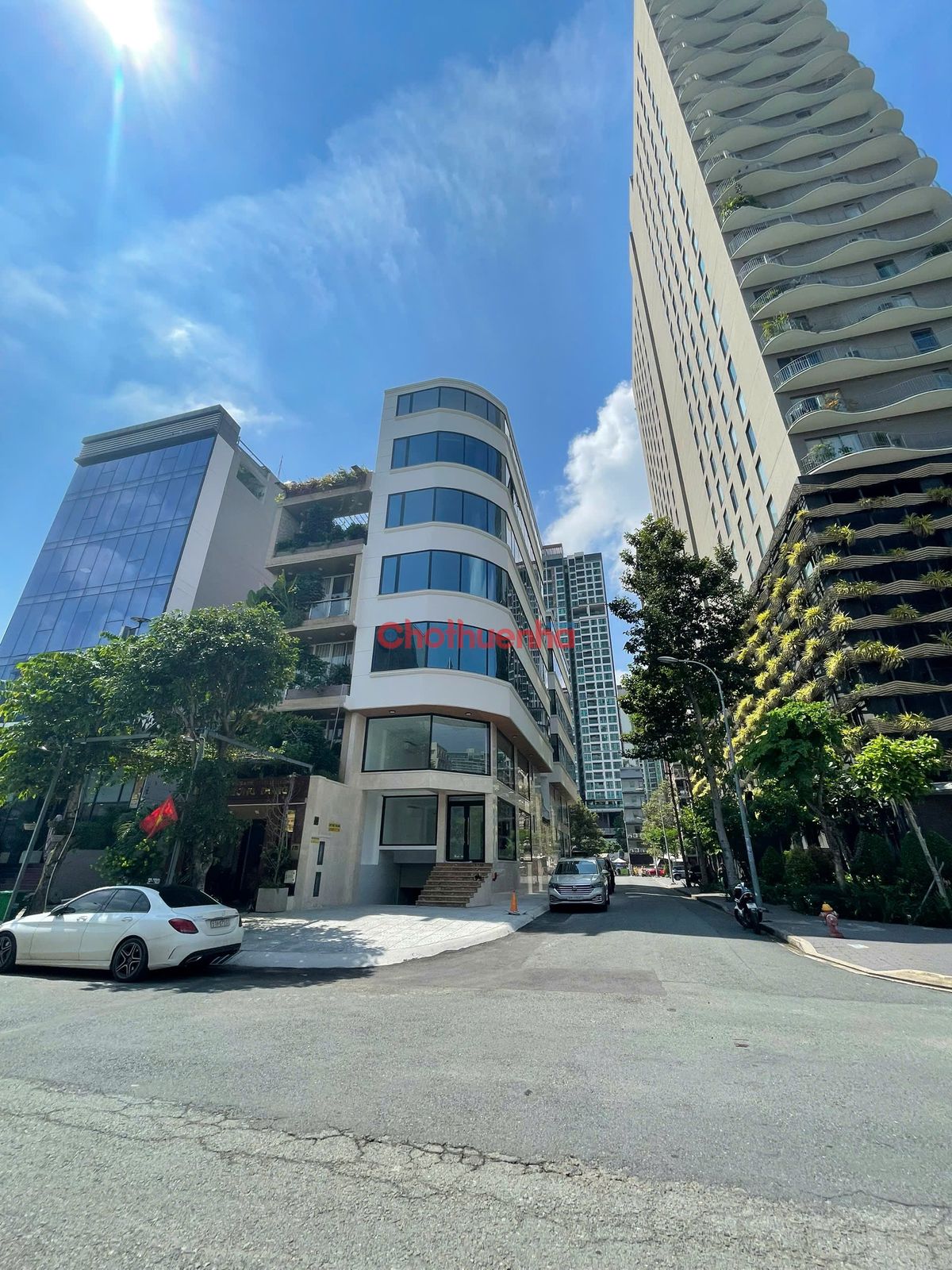 Cho thuê tòa nhà đườngTạ Hiền, Thạnh Mỹ Lợi, Quận 2