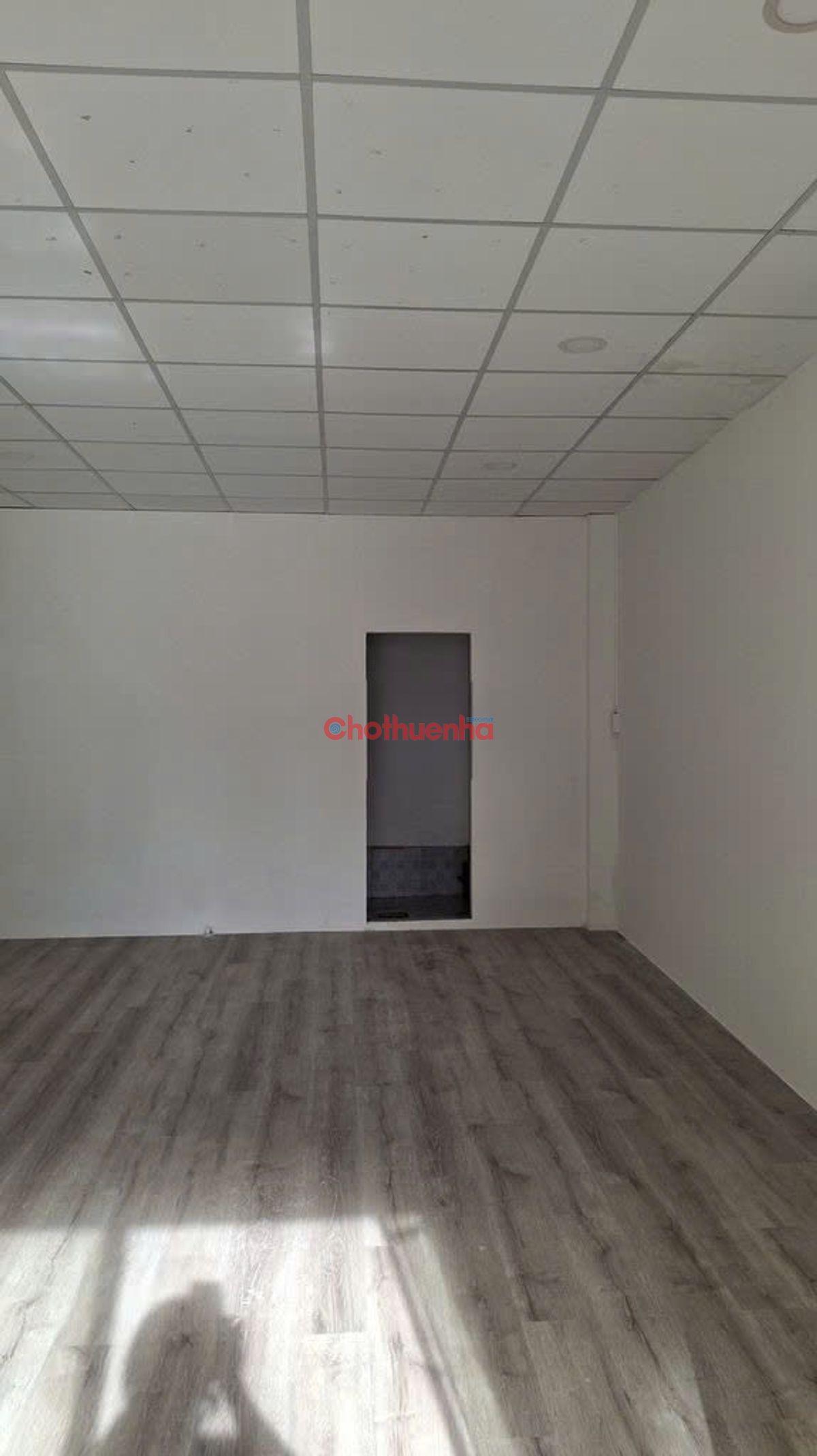 Cho thuê nguyên căn nhà 1 trệt + 1 lầu Đường Cách Mạng Tháng 8, Phường 11, Quận 3.