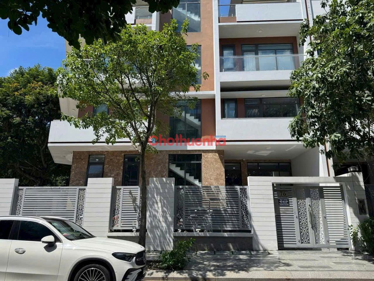 Cho thuê nhà nguyên căn Đường Số 13 KDC Vạn Phúc, Phường Hiệp Bình Phước, Quận Thủ Đức. GÓC 3MT 