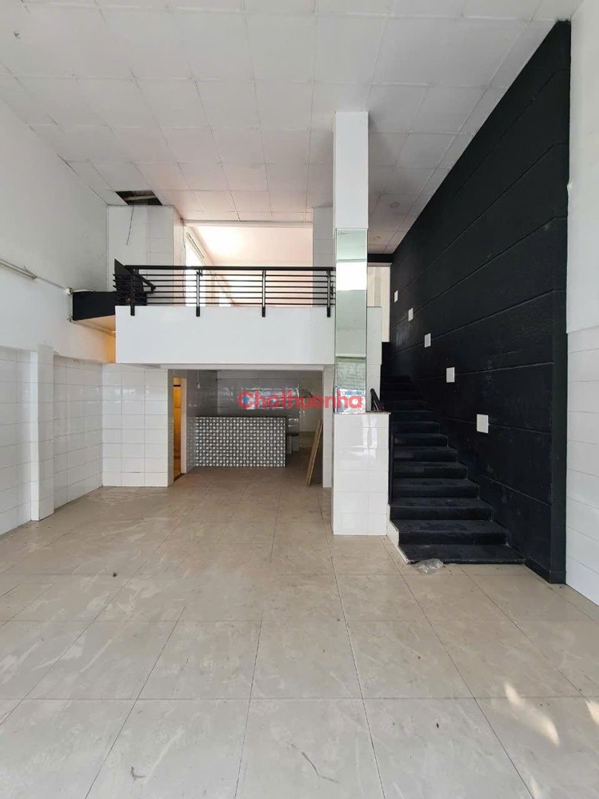 Cho thuê mb  Hoàng Minh Giám, Phường 9, Quận Phú Nhuận. Căn góc đẹp, ngang 6m