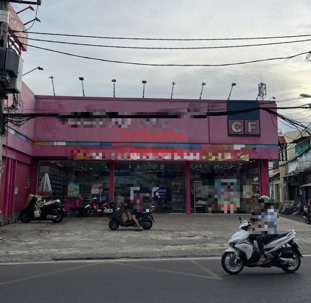 CHO THUÊ SIÊU MẶT BẰNG ĐẸP ĐƯỜNG ĐỖ XUÂN HỢP QUẬN 9 - 500m2 -  lề rộng, kinh doanh tự do !