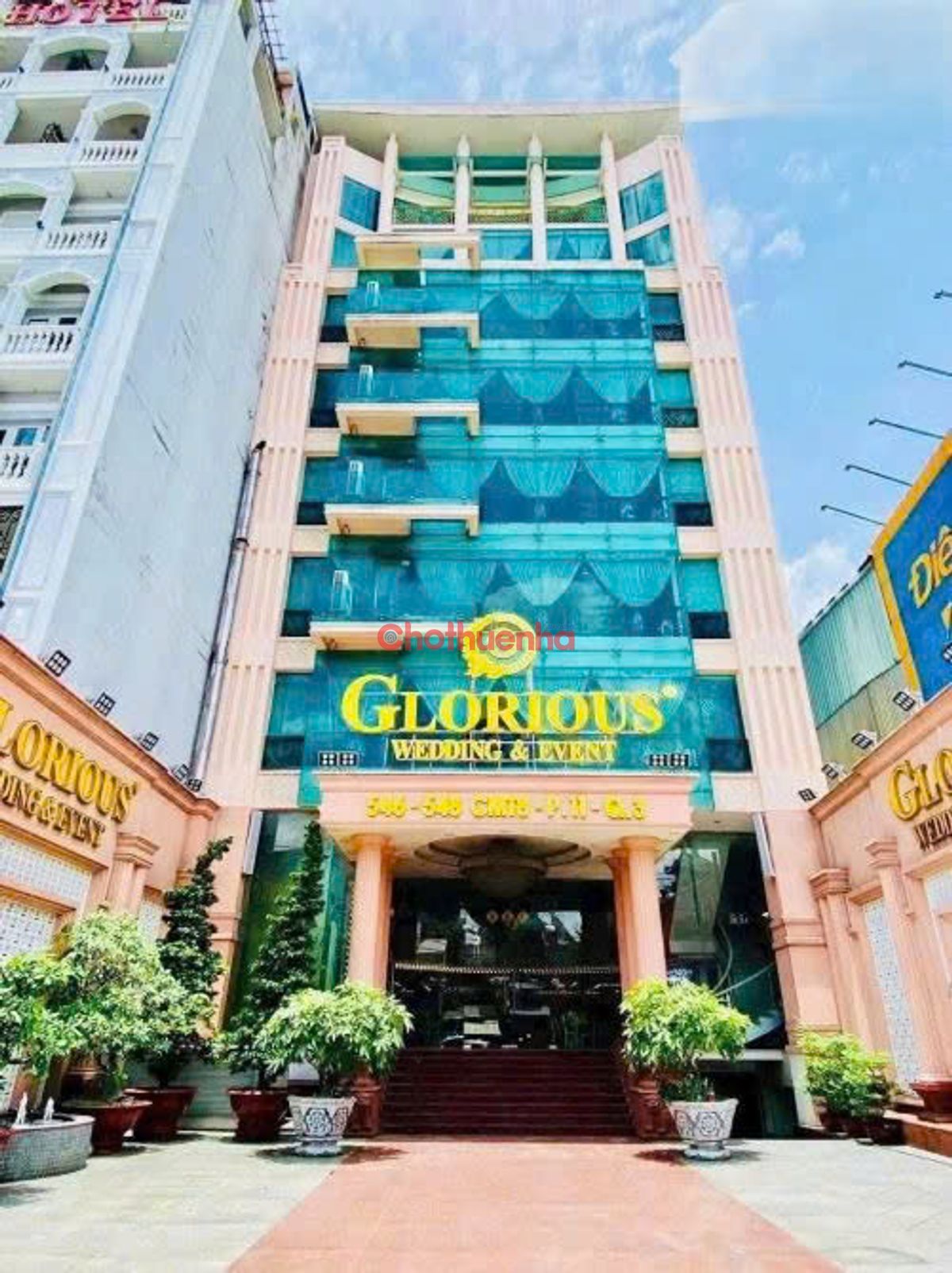 cho thuê tòa nhà văn phòng mới xây mặt tiền đường Cách Mạng Tháng 8 Phường 11, Quận 3, ngang 15m dài 40m 1 hầm 8 lầu