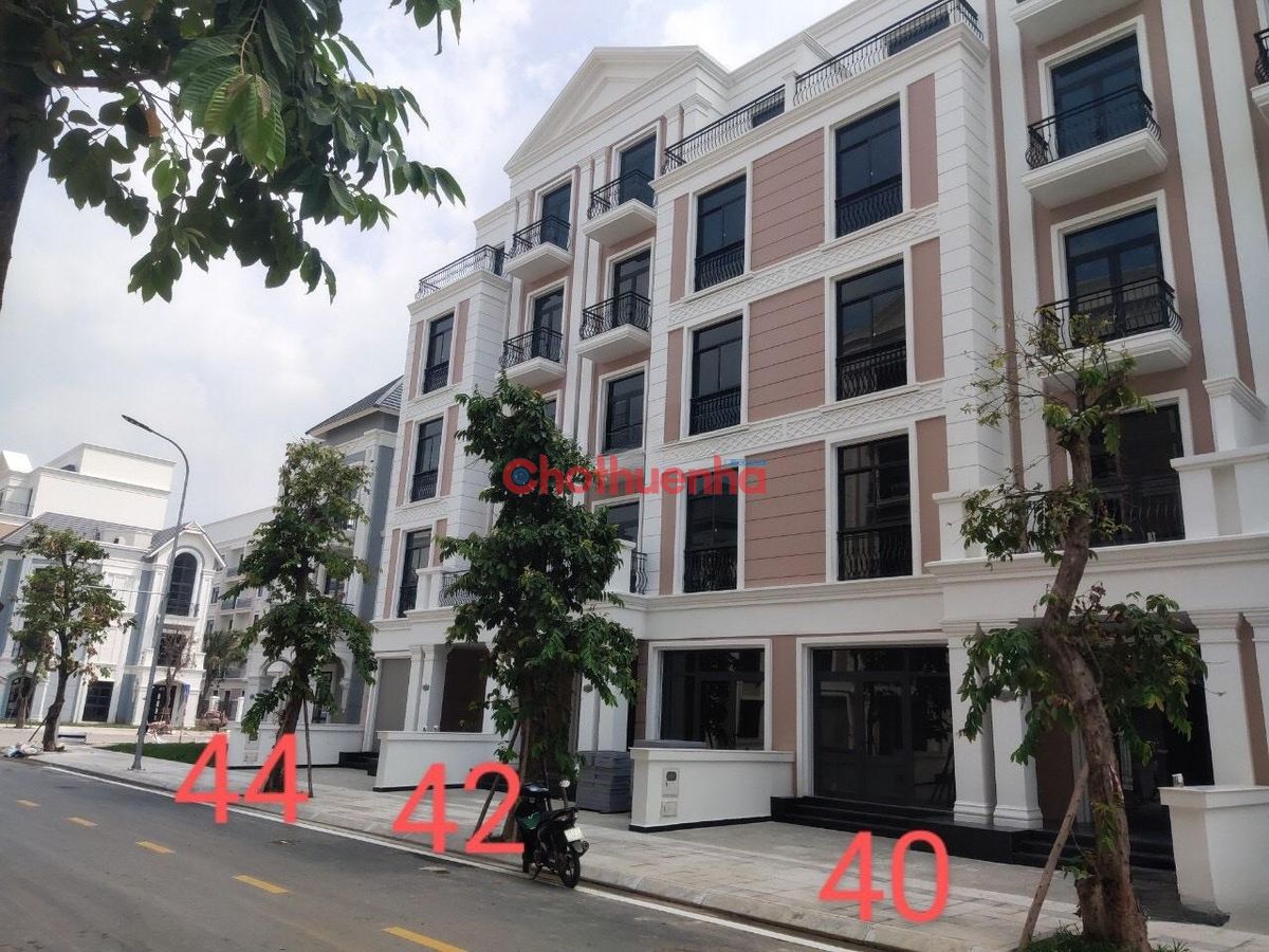 Cho thuê 3 căn liền kề shophouse Vinhomes Grand Park