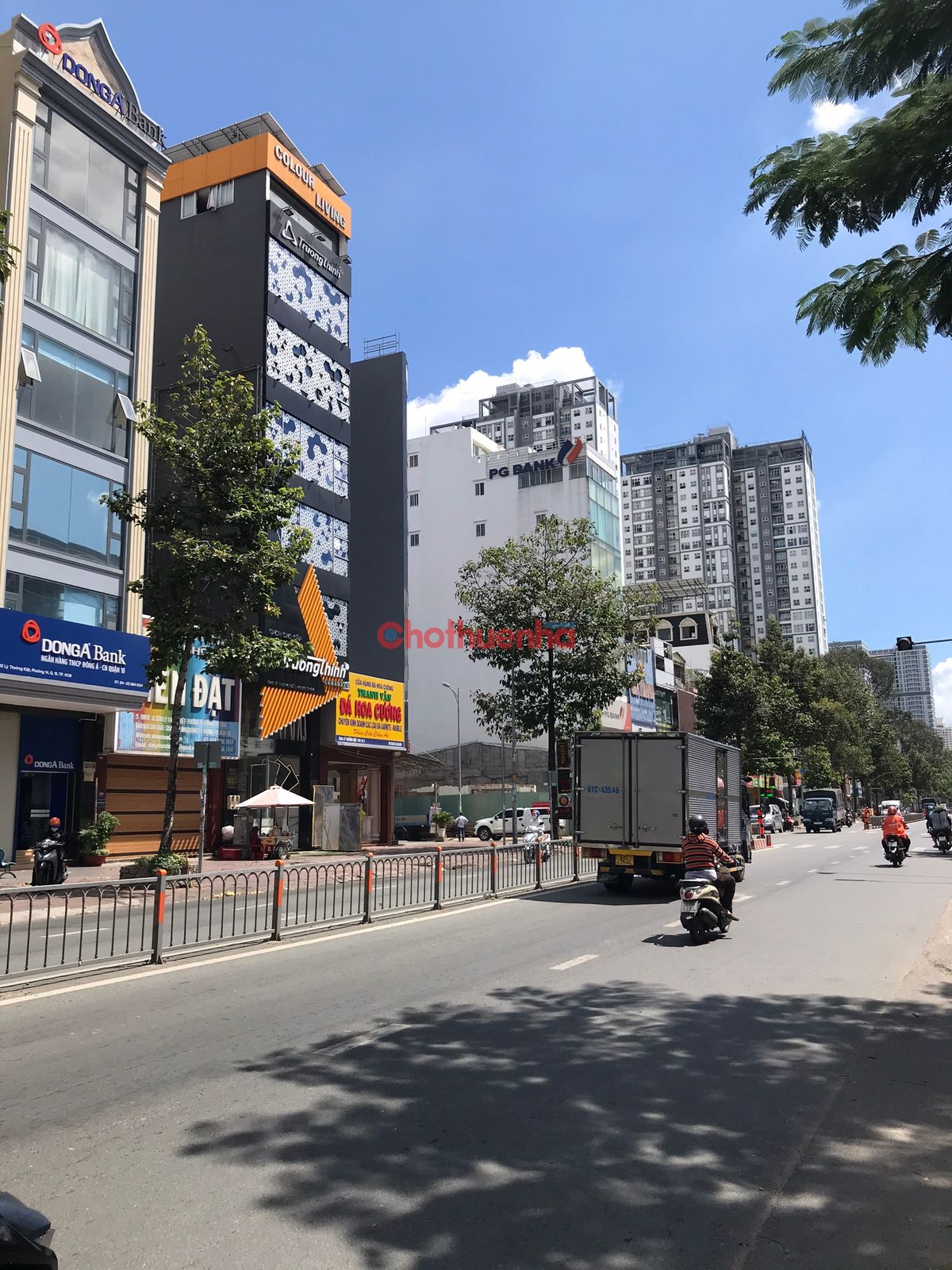 Cho thuê nhà Mặt tiền Lý Thường Kiệt đối diện SVĐ Phú Thọ