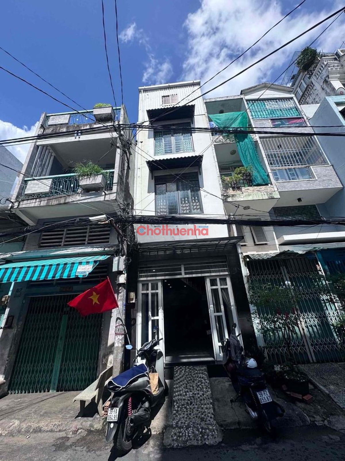 Cho thuê nhà Đội Cung, Phường 8, Quận 11.