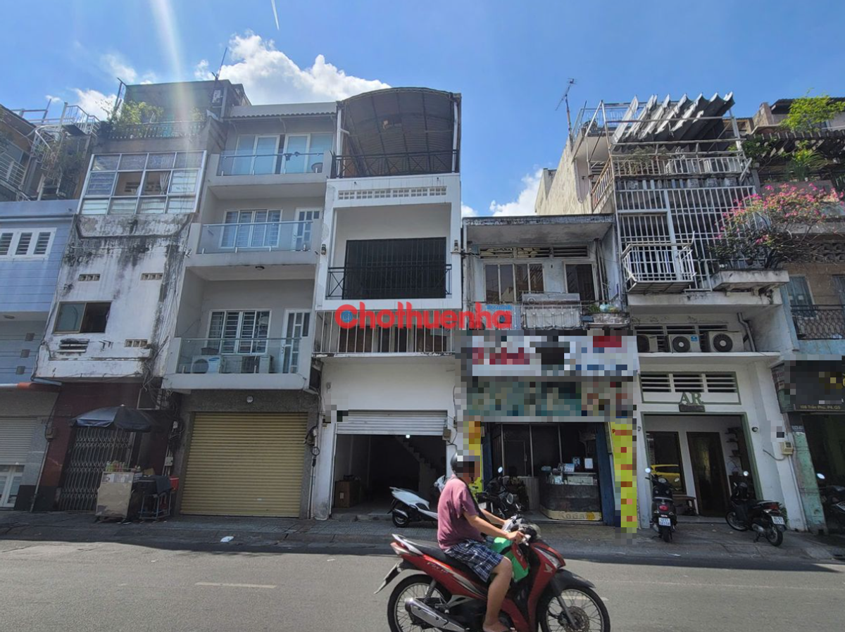 Cho thuê nhà nguyên căn MT đường Trần Phú, Phường 4, Quận 5.