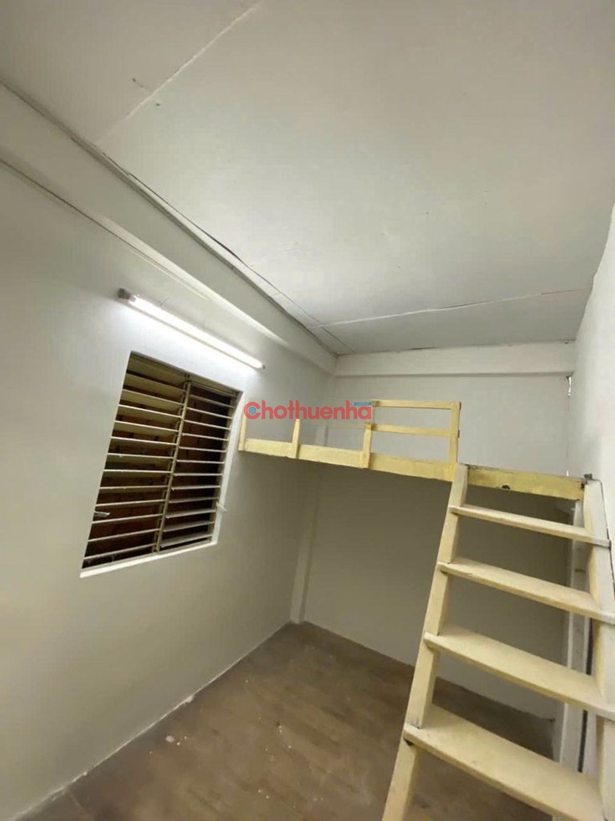 Hẻm 3/ Nguyễn Đình Chiểu, Phường 5, Quận 3__1 trệt, 1 lửng, 2 lầu