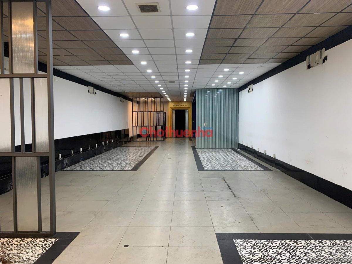 Cho thuê nhà mặt tiền đường Âu Cơ, Phường 14, Tân Bình