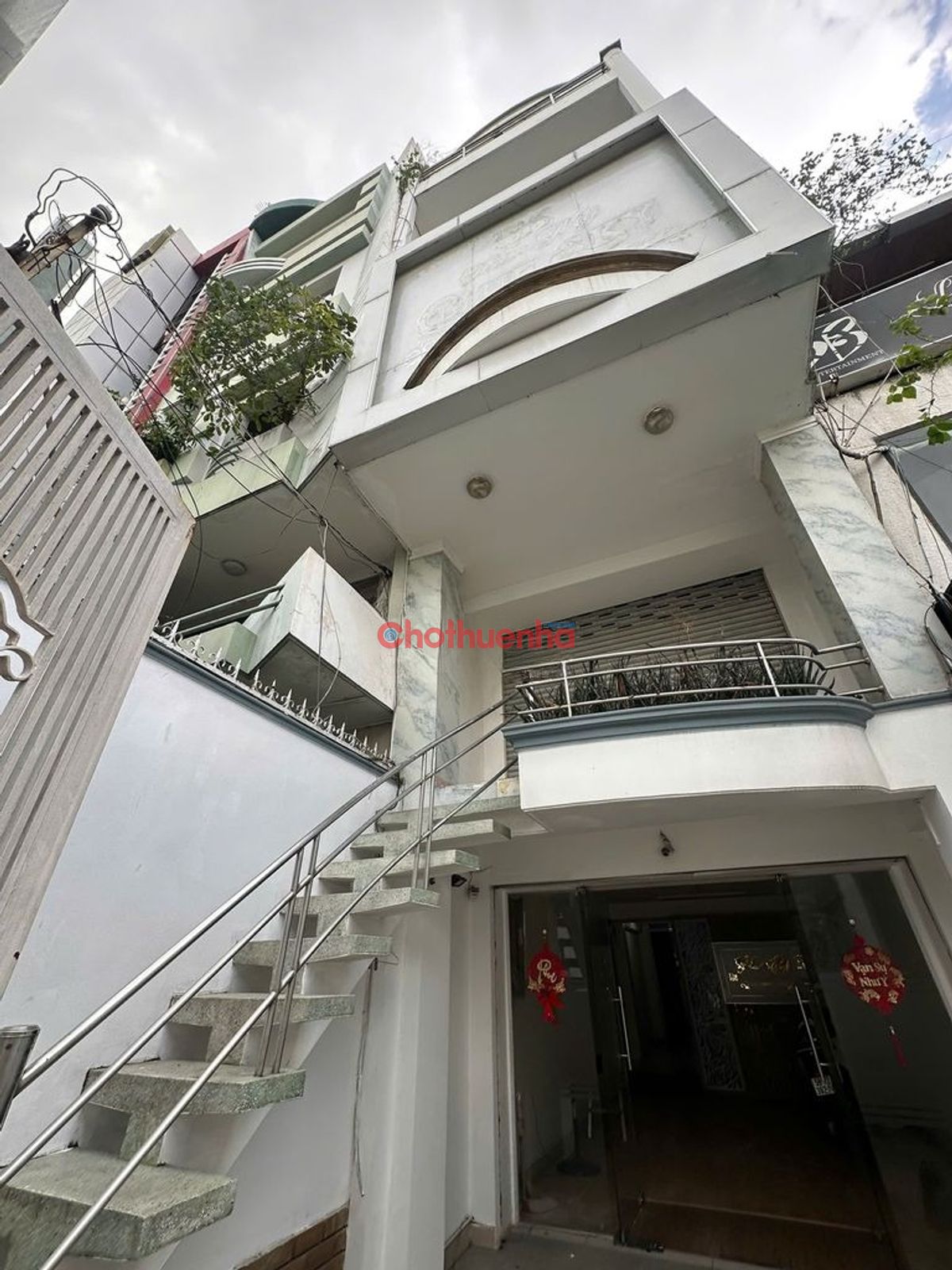 Cho thuê nhà nguyên căn MT đường Đặng Văn Ngữ