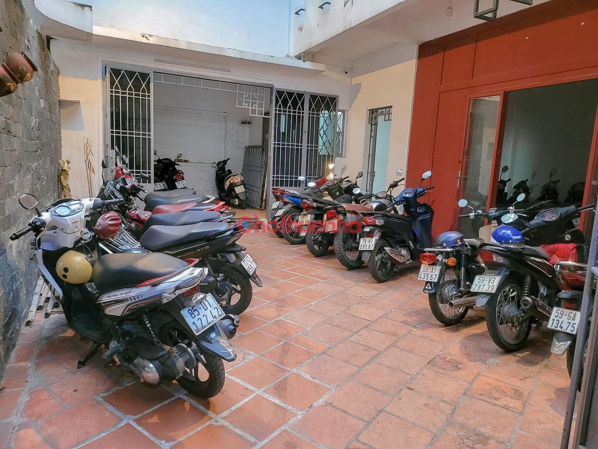 Cho thuê mặt bằng rộng Huỳnh Tịnh Của quận 3