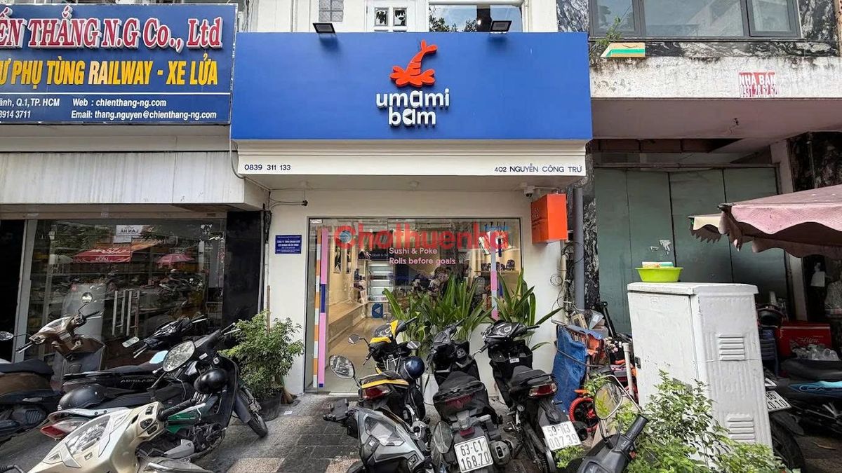Cho thuê nhà mặt tiền Nguyễn Công Trứ , Quận 1. Nhà đẹp , vỉa hè rộng - Chỉ 35 triệu.