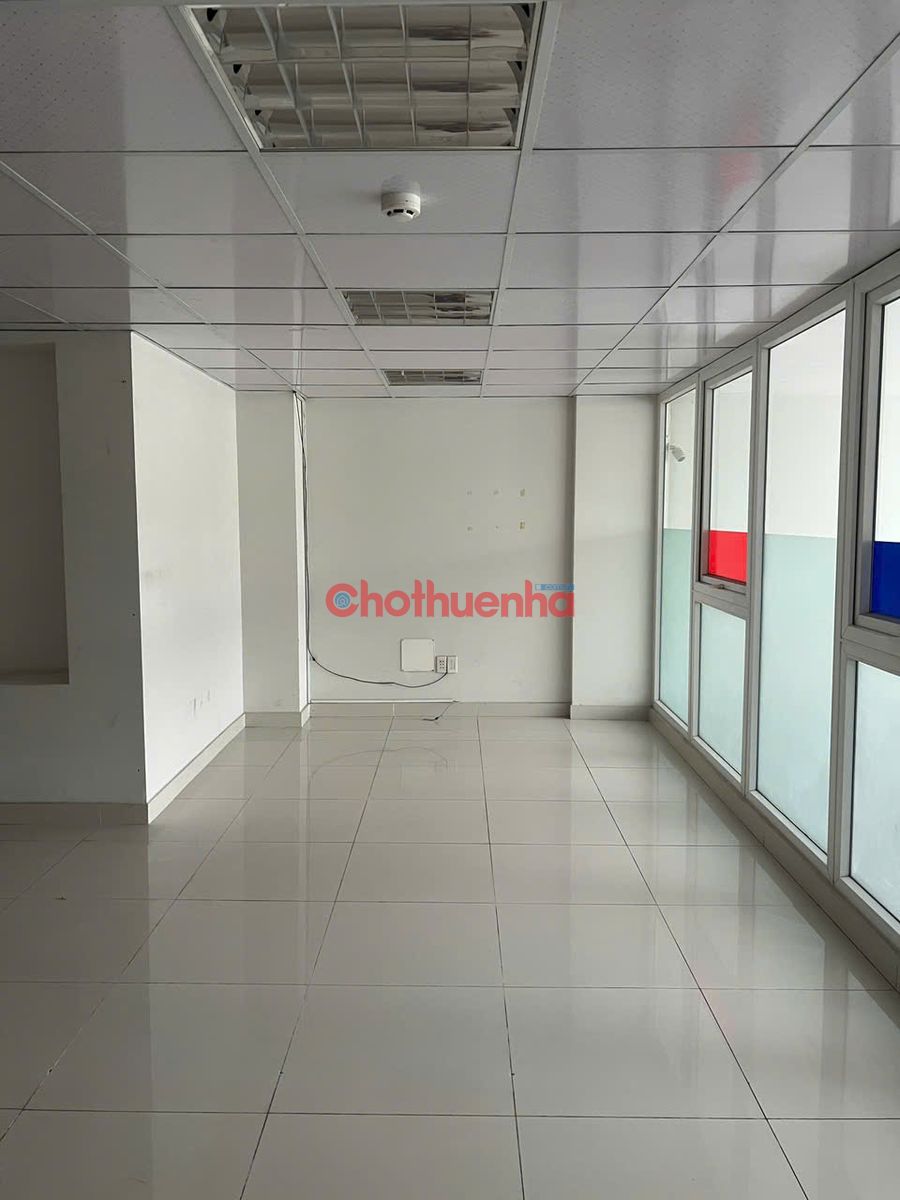 Cho thuê lầu 1  Hồng Lĩnh, Phường 15, Quận 10. 