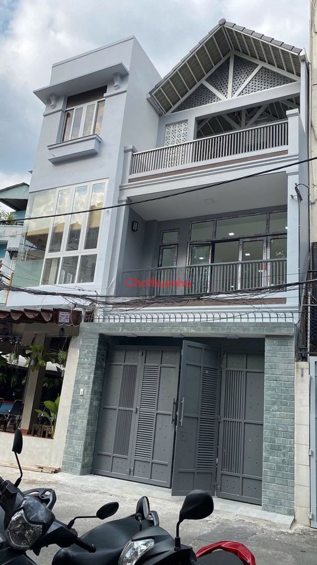 Nhà hẻm oto Đường Út Tịch, Phường 4, Quận Tân Bình