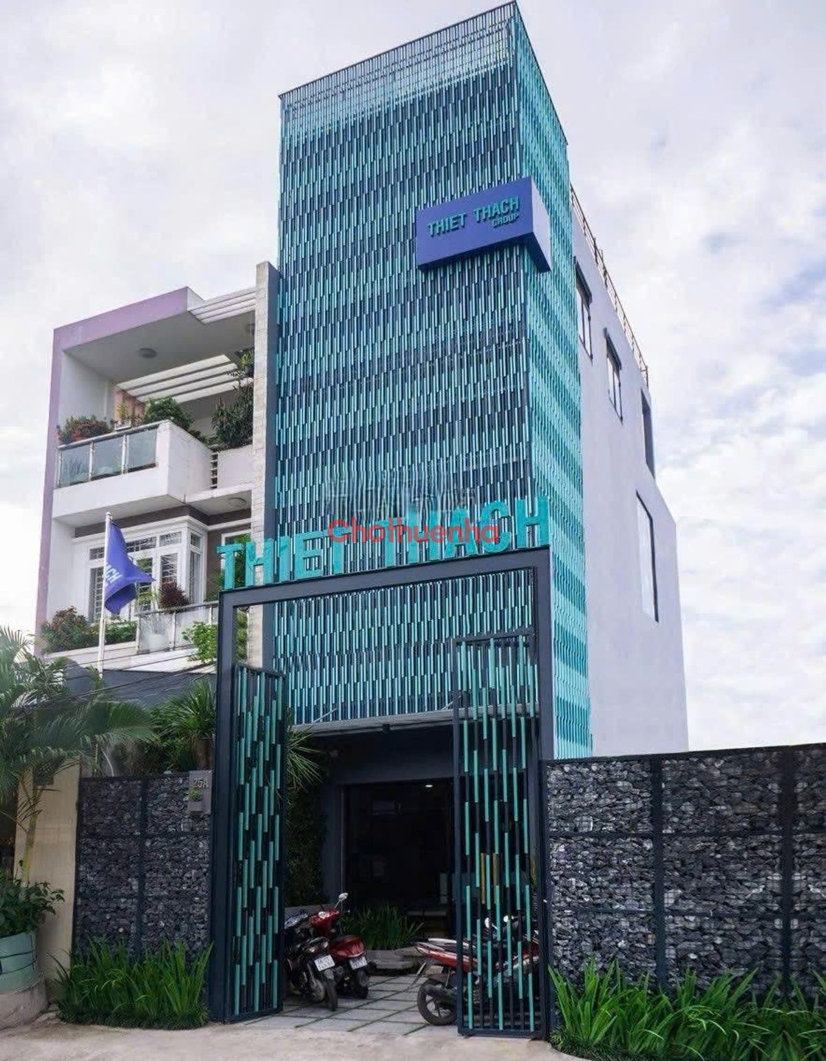 Cho thuê nhà mặt tiền Phú Thuận quận 7