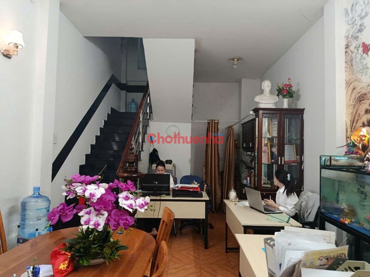 Cho thuê nhà nguyên căn hẻm Phường 12, Quận Tân Bình.