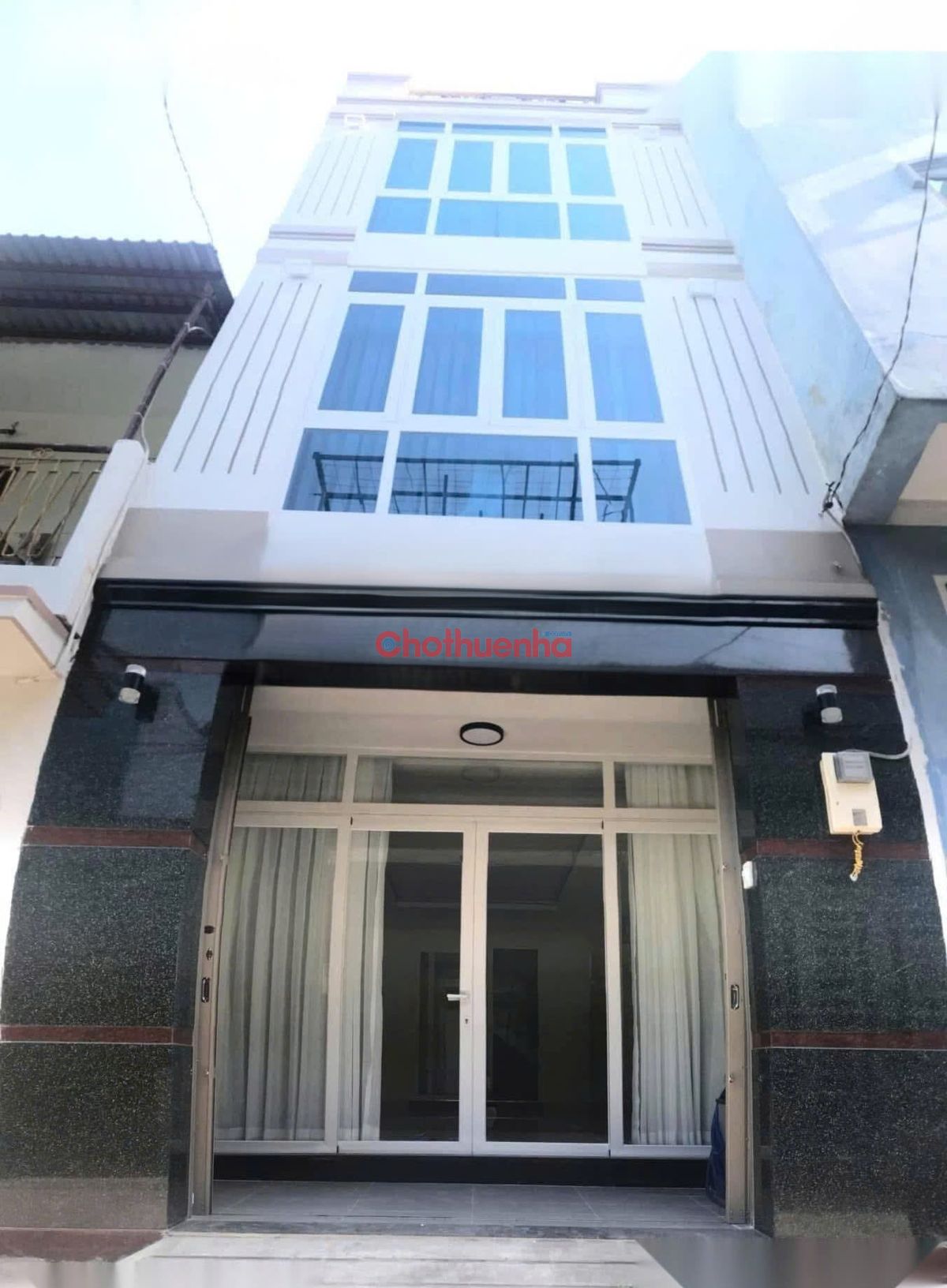 Cho thuê nhà 4 tầng đường điện biên phủ, phường 22, Quận bình thạnh