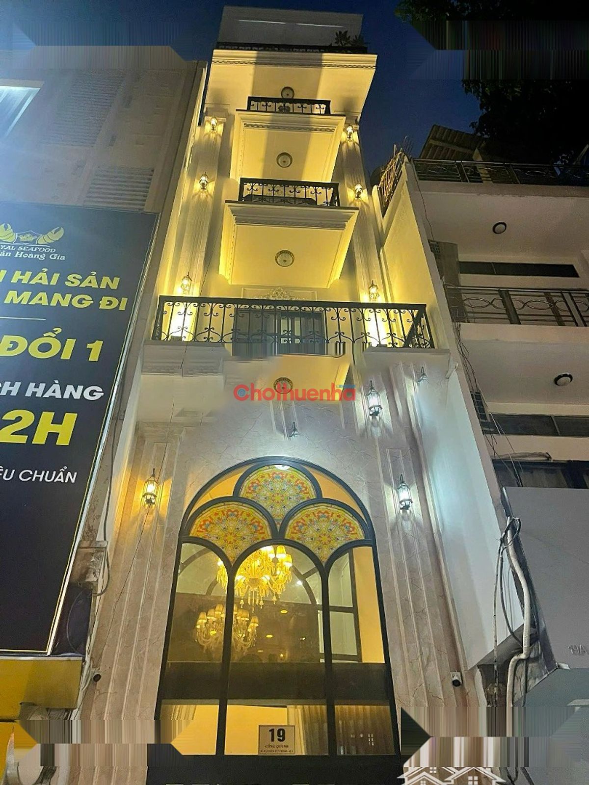 Mặt tiền CỐNG QUỲNH 4 LẦU , PHƯỜNG NGUYỄN CƯ TRINH, QUẬN 1