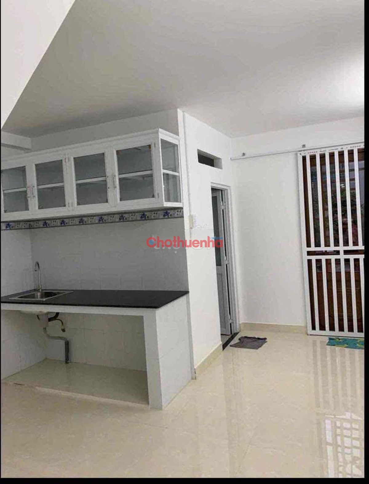 Cho thuê nhà nguyên căn  Đường Trần Hữu Trang, Phường 10, Quận Phú Nhuận - 1 trệt 1 lầu