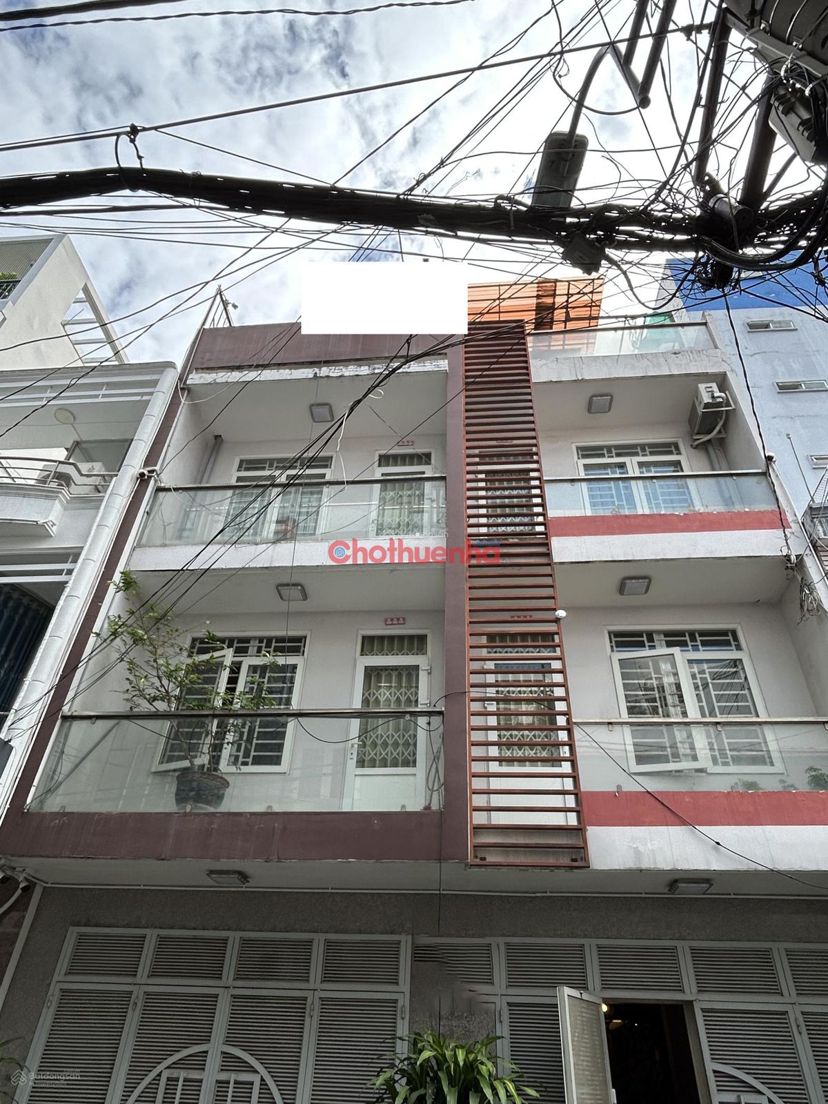 Cho Thuê Nhà Nguyên Ngang 8M Đường Căn Cư Xá Lữ Gia • Quận 11