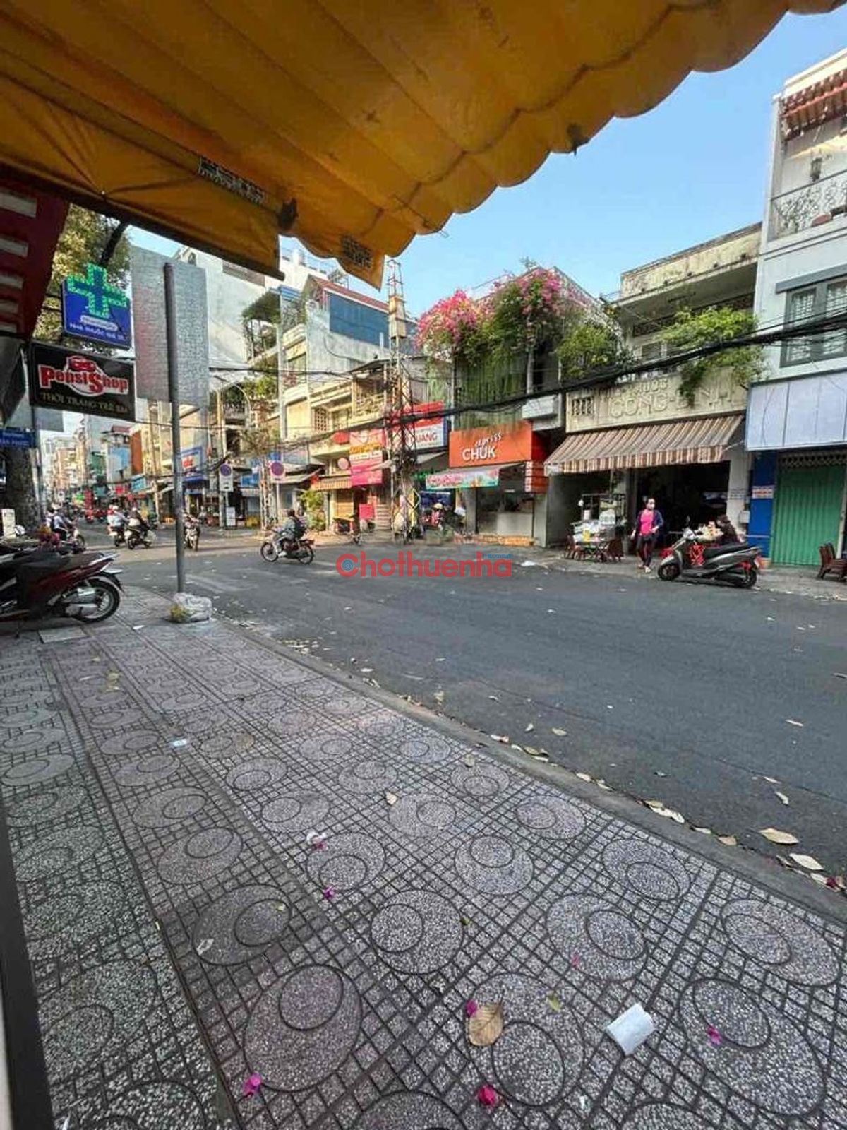 CHO THUÊ NHÀ CHDV - 1 TRỆT 3 LẦU, DT NGANG 4.5x17M - ĐƯỜNG NGÔ QUYỀN, P6, QUẬN 10 - GIÁ THUÊ: 38 TRIỆU