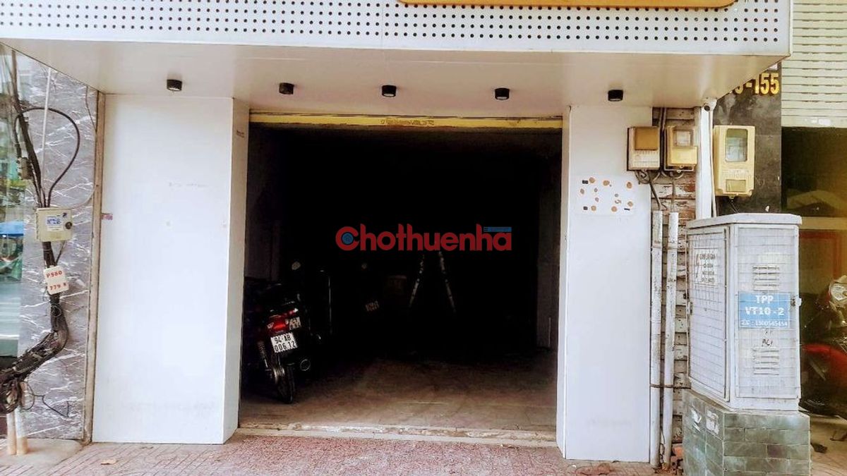 CHO THUÊ MẶT BẰNG KINH DOANH ĐƯỜNG NGUYỄN VĂN CỪ , QUẬN 5 - GIÁ CHỈ 20 TRIỆU