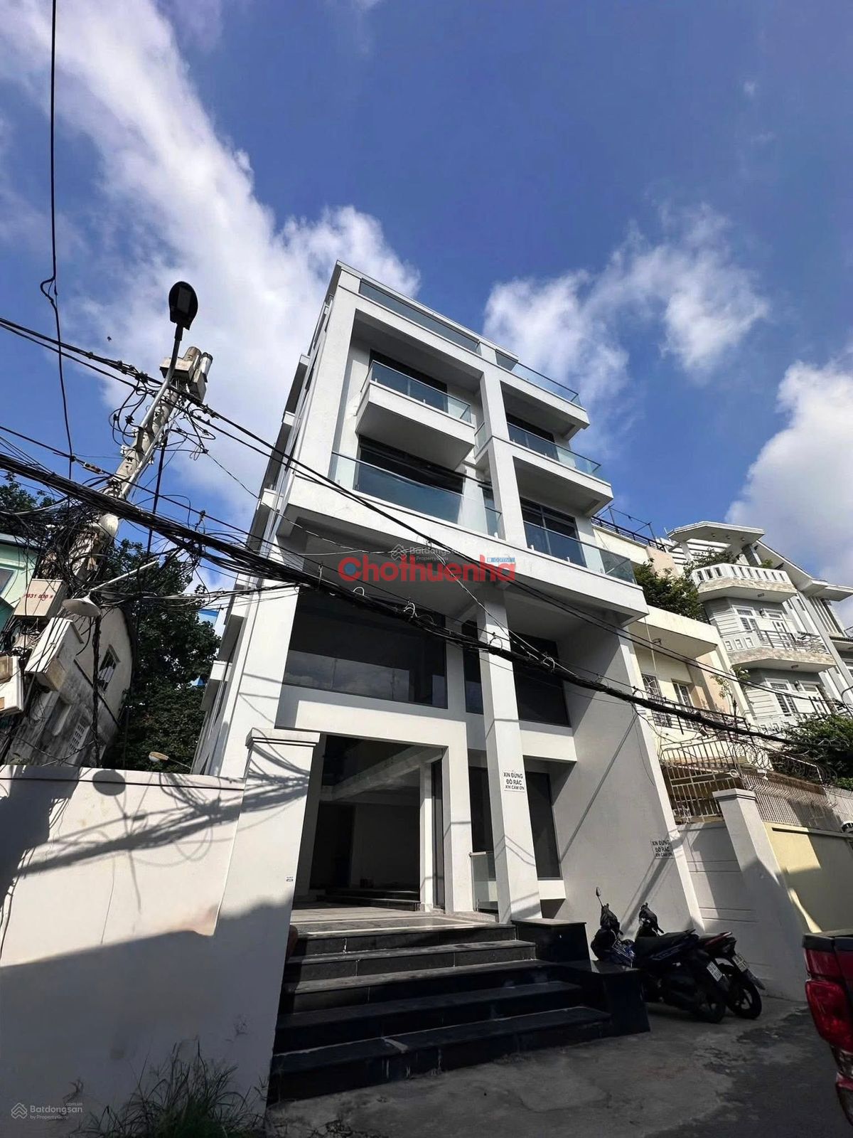 Cho thuê nhà 6 tầng đường Trần Huy Liệu, P.8, Phú Nhuận