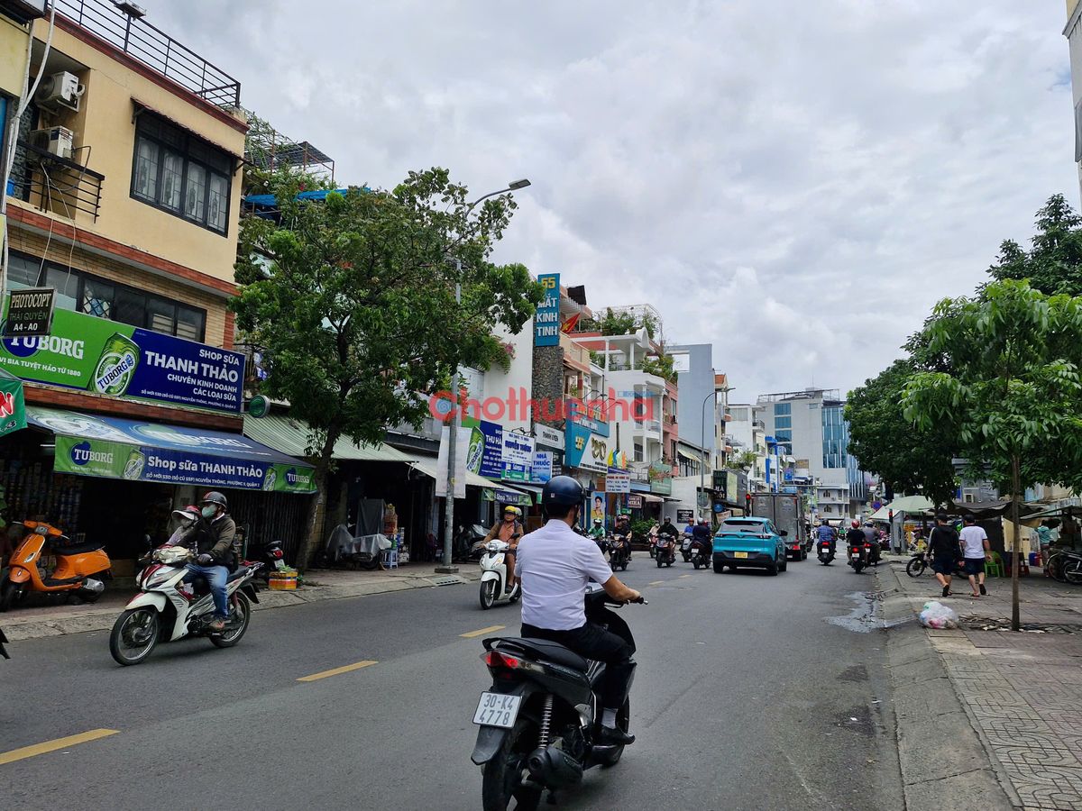 CHO THUÊ NHÀ - VỊ TRÍ KINH DOANH NHỘN NHỊP - NGANG 4.5M - NGUYỄN THÔNG, QUẬN 3