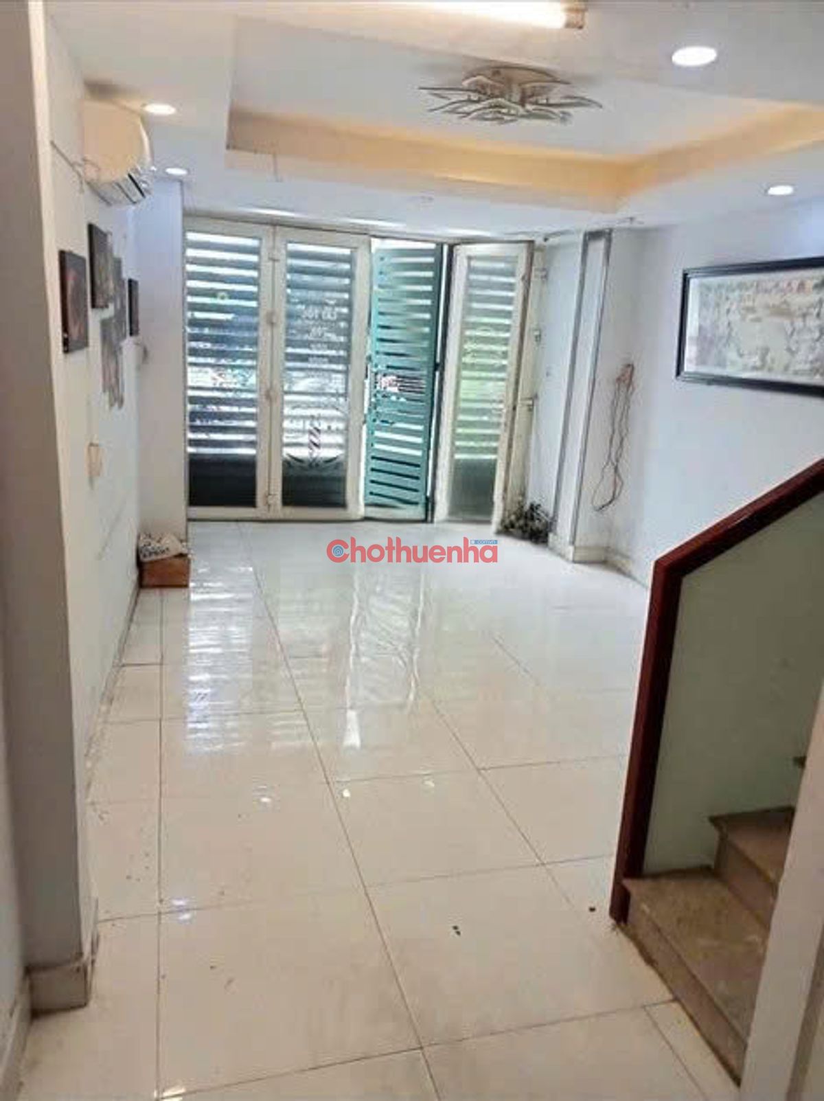 Cho thuê nhà nguyên căn  Võ Văn Kiệt, Phường 1, Quận 5. HXT, hướng Bắc