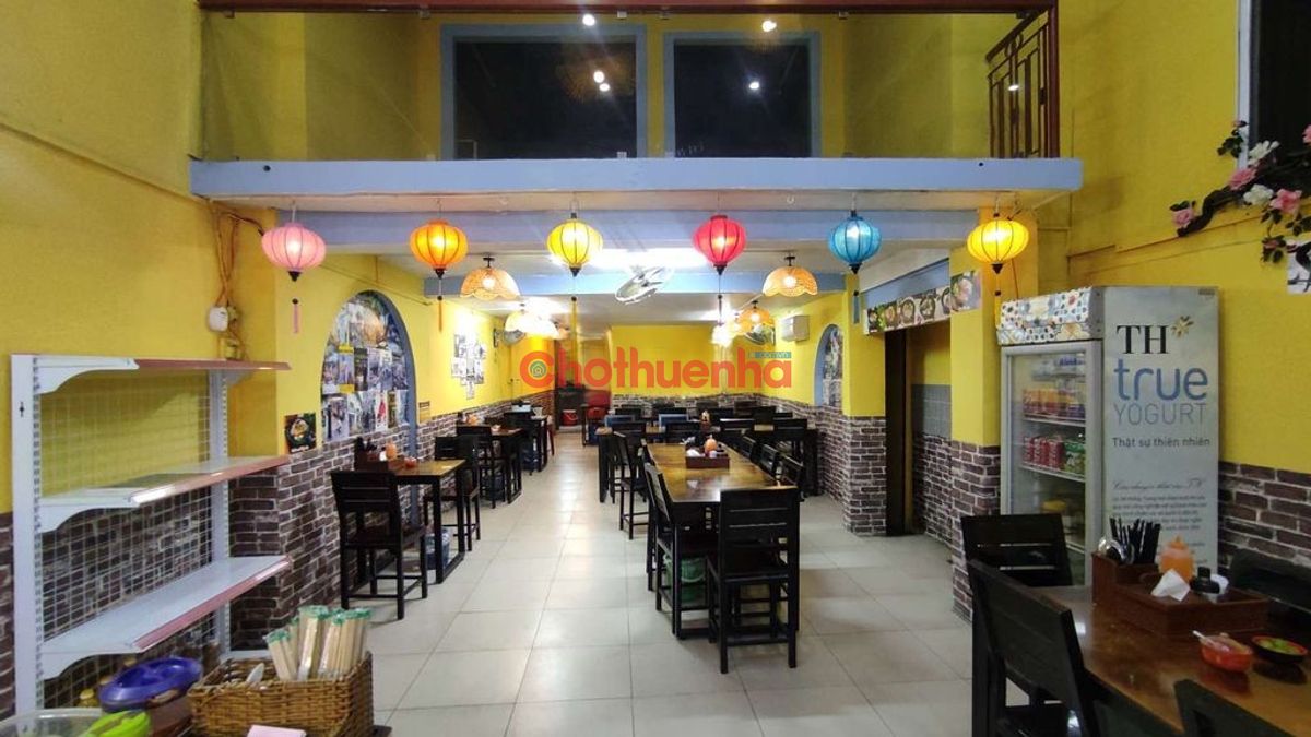 cho thuê hoặc sang nhượng-quán ăn vị trí đẹp, căn góc 2 mặt tiền Lê Văn Thọ gần công viên Làng Hoa vị trí đắc địa khu tập trung vui chơi ăn uống suốt ngày đêm. Diện tích 4.5x20, trệt 1 lầu mới sửa full decor, WC bao đẹp sạch sẽ Vỉa hè cực rộng, không gian