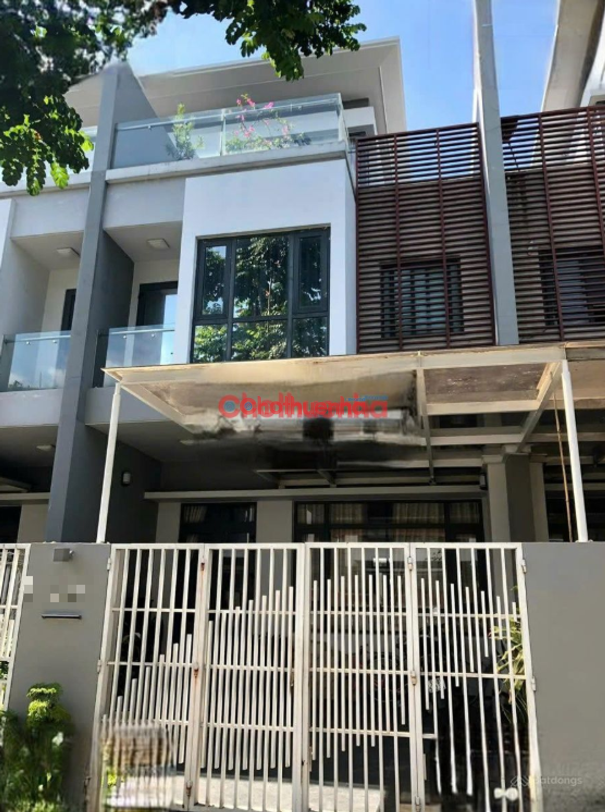  Cho thuê biệt thự Phố Đông Village dt 6x20m, full nội thất khu an ninh ở lâu dài