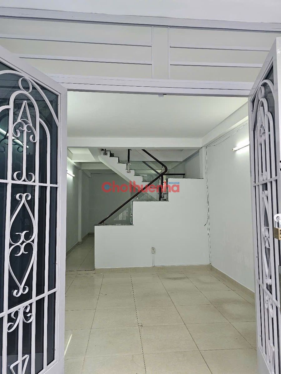 CHO THUÊ NHÀ HẺM LỚN TRẦN VĂN QUANG, P.10, Q.TÂN BÌNH