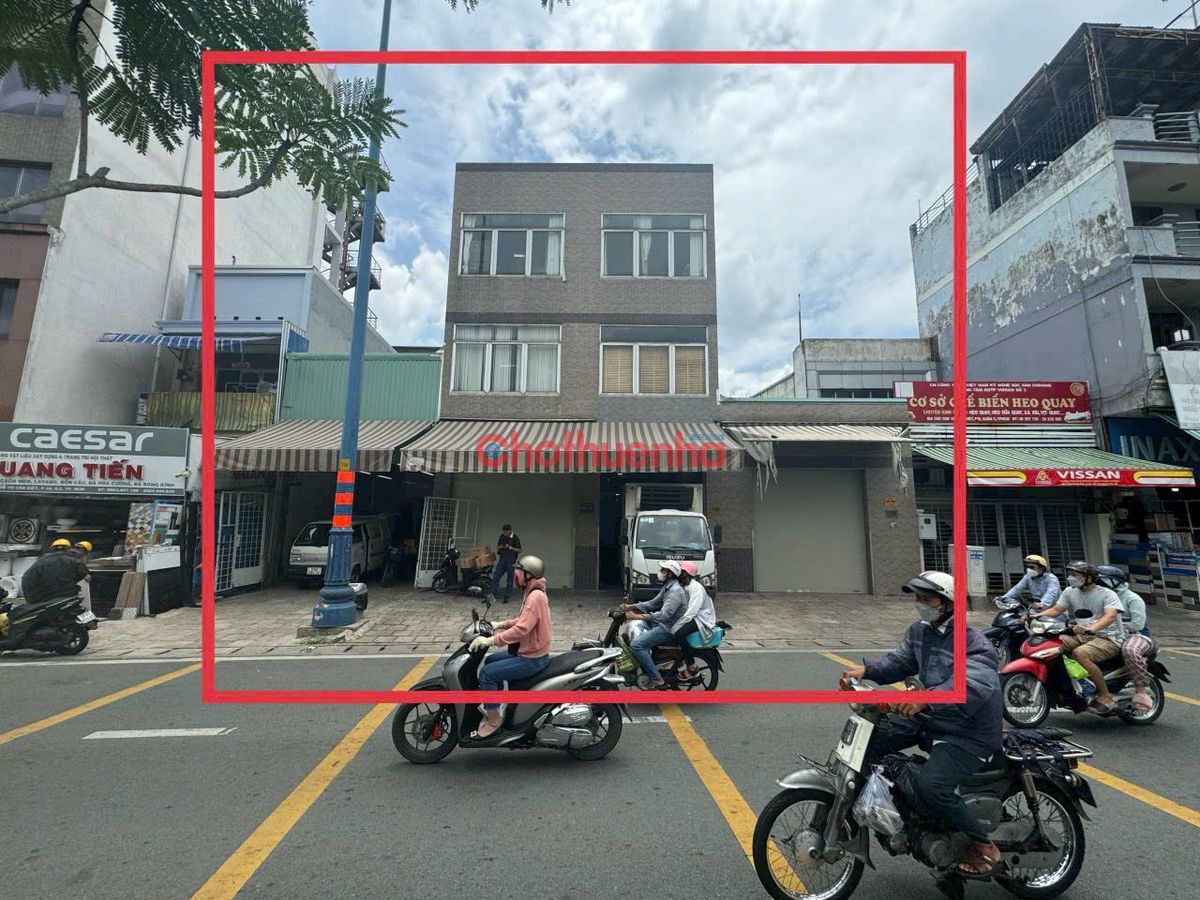 NHÀ MẶT TIỀN VÕ VĂN KIỆT, P11, QUẬN 5