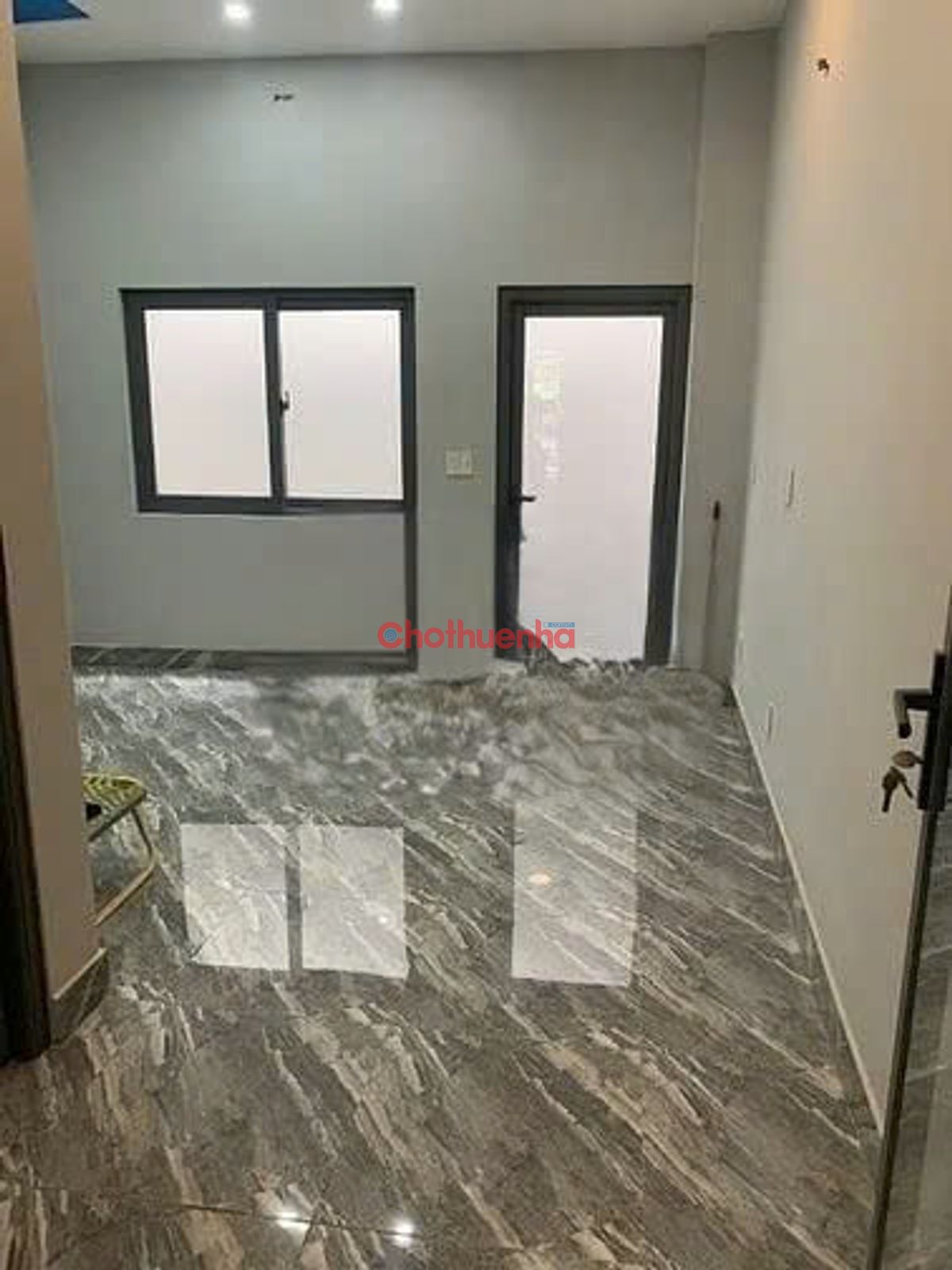 Nhà mặt tiền Nguyễn Thị Thập quận 7 8pn có thang máy