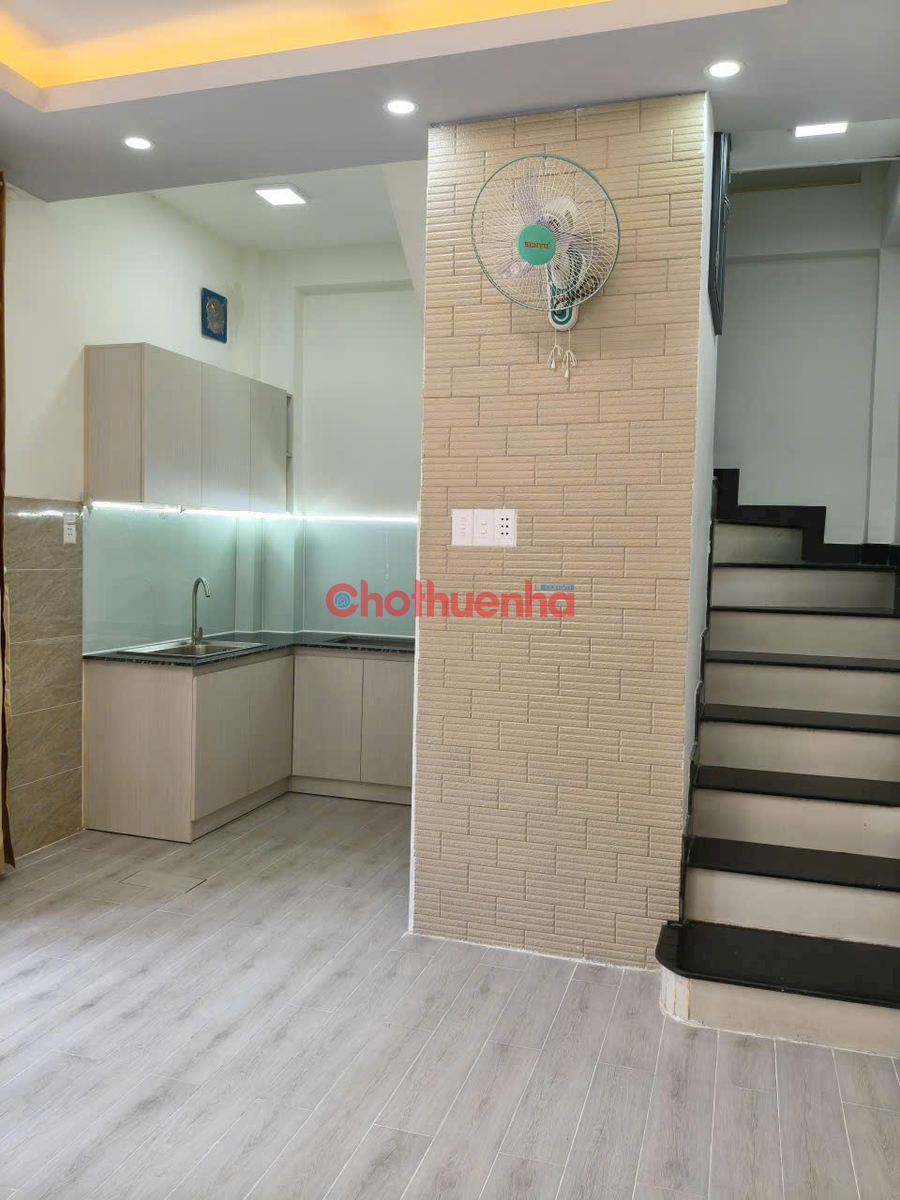 Cho thuê nhà Hẻm Xe Hơi Full Nội Thất Quận 10