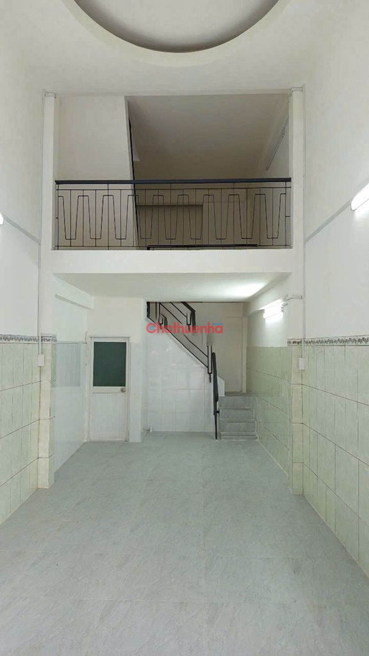 Cho thuê nhà mặt tiền Hoàng Diệu quận 4 