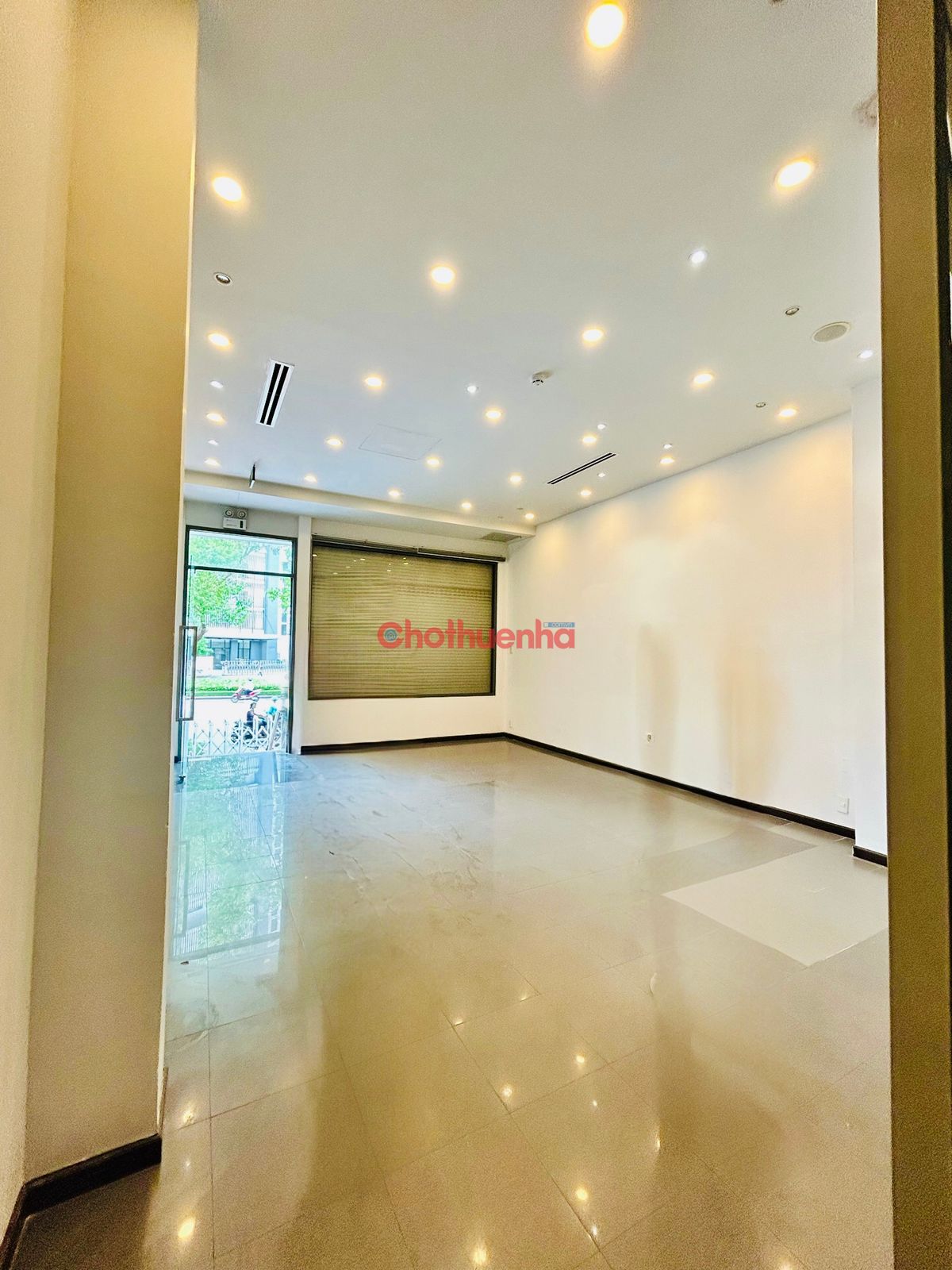 Cho thuê nhà mặt tiền 5X26M - Nguyễn Văn Trỗi, Phú Nhuận - CÓ THANG MÁY, PCCC