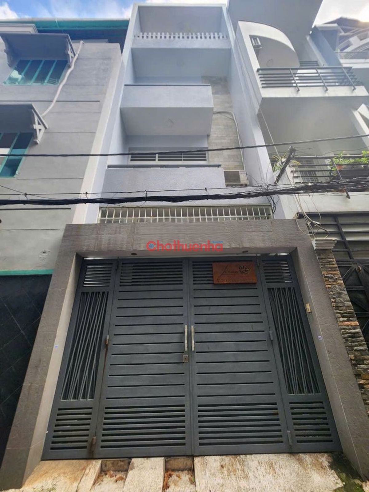 Cho thuê nhà nguyên căn hẻm xe tải Hoàng Văn Thụ, Quận Phú Nhuận-23 triệu.