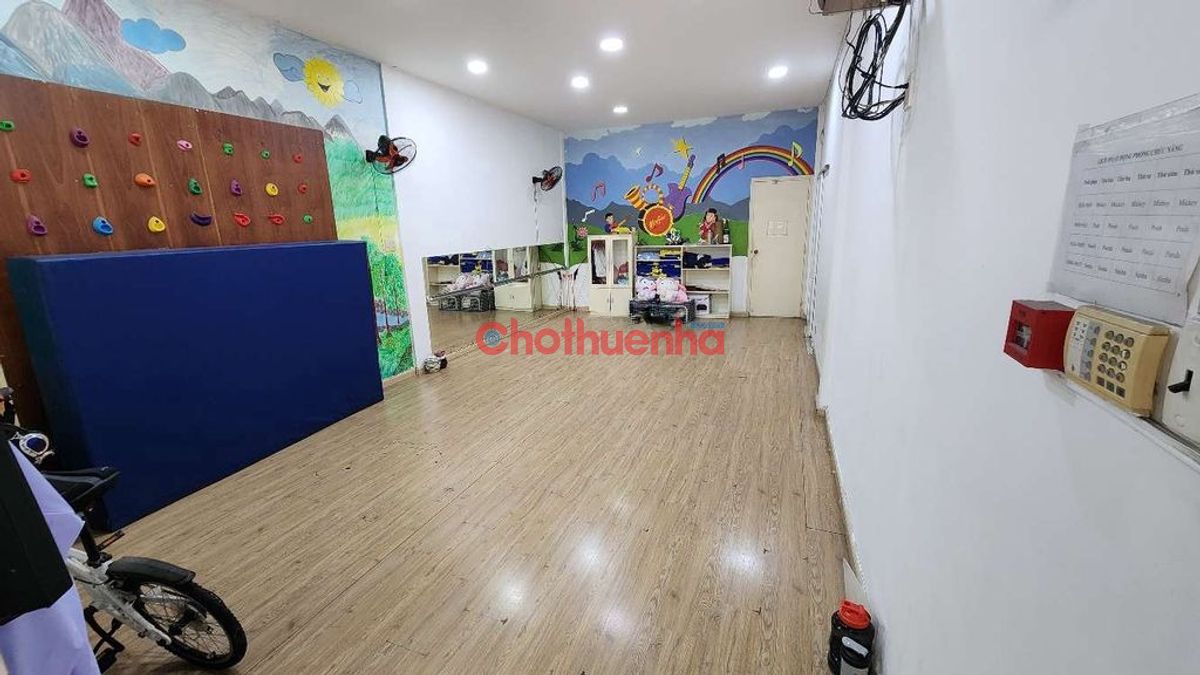 Cho thuê mặt bằng Huỳnh Văn Bánh Phú Nhuận